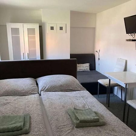 Rodinny Penzion Mikulov Bagian luar foto