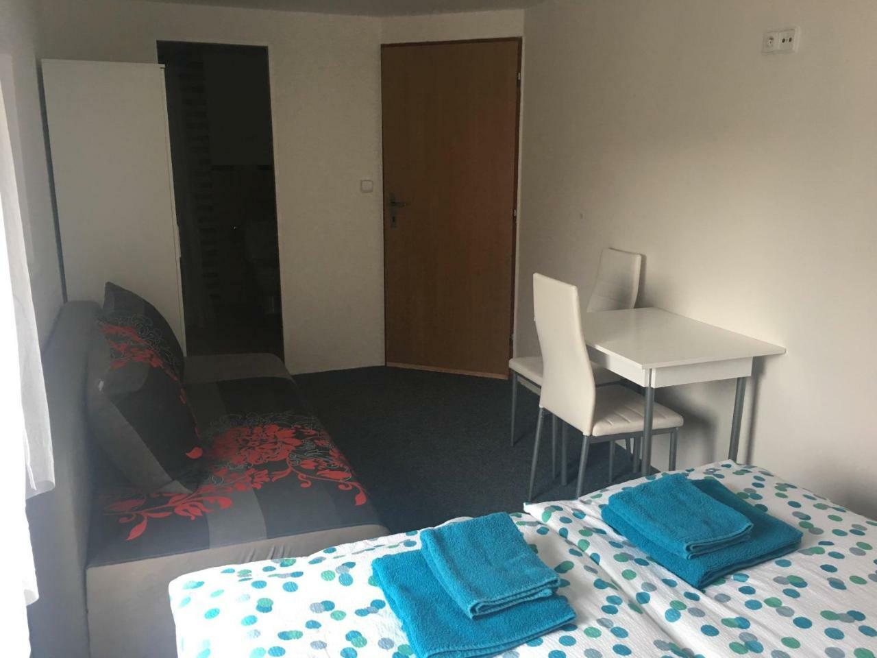 Rodinny Penzion Mikulov Bagian luar foto